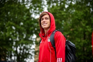 MU Digosipkan Ingin Pulangkan Alvaro Carreras, Begini Kata Erik Ten Hag