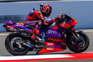 Hasil Sprint Race MotoGP Australia 2024: Marco Bezzecchi dan Maverick Vinales Tabrakan Keras, Jorge Martin Menang Dominan