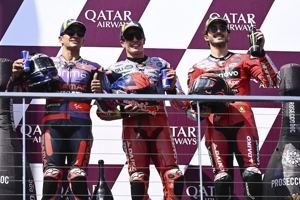Bantu Jorge Martin atau Bantu Pecco Bagnaia?