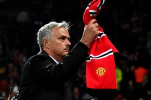 Masih Cinta, Jose Mourinho Doakan Manchester United Kembali Berprestasi