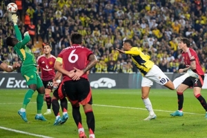 Double Saves Andre Onana