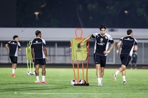 Kevin Diks Alias Kak Kev Tiba di Jakarta, STY Senang Akhirnya Inden 4 Tahun Sampe Juga