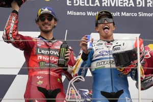 Anak Emas vs Anak Tiri: Casey Stoner Sebut Pecco Bagnaia dan Marc Marquez Bakal Bikin Ducati Kacau