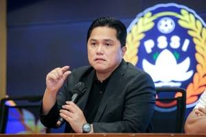 Erick Thohir Unggah 'Kemesraan' Suporter Indonesia & Jepang, Sindiran Untuk Bahrain?