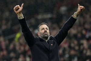 Selangkah Lagi, Ruud van Nistelrooy Asuh Leicester City