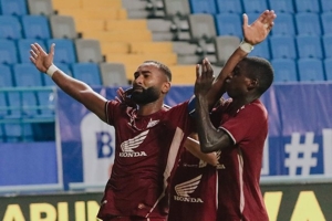 Senin, 2 Desember 2024