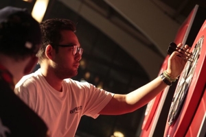 Diikuti Pemain Darts Ekspatriat