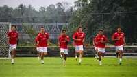 Ada yang Baru dari Para Pemain Timnas Indonesia di Bali: Gaya Rambut Thom Haye, Rafael Struick Makin Kekar