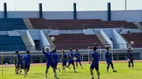 Menatap Piala Presiden 2025, Miro Petric Susun Program Latihan Mandiri untuk Pemain Persib Sembari Berlibur