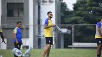 Baru Gabung Latihan, Gelandang Arema FC Izin Pulang Kampung, Ada Apa?