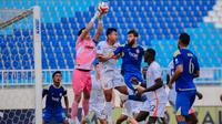 BRI Super League: Aremania Geruduk Pemain usai Hattrick Kalah di Stadion Kanjuruhan